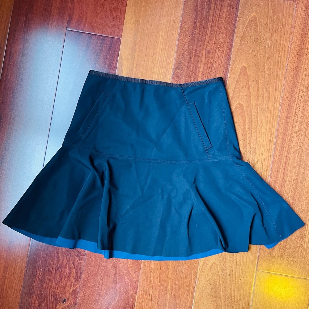 Great pre own Lululemon skirt, size 4.